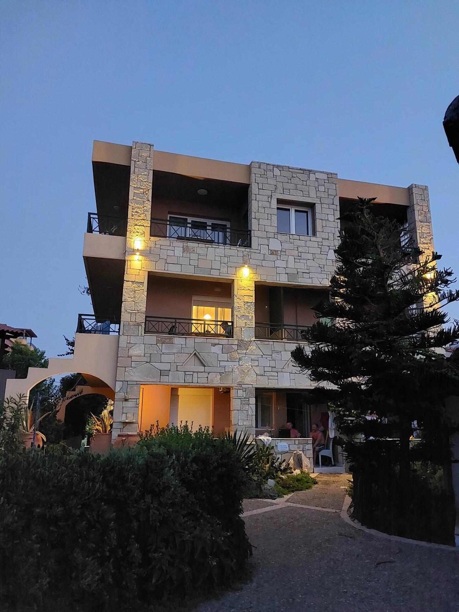 Minoica Beach Apartments Amoudara  Exterior photo